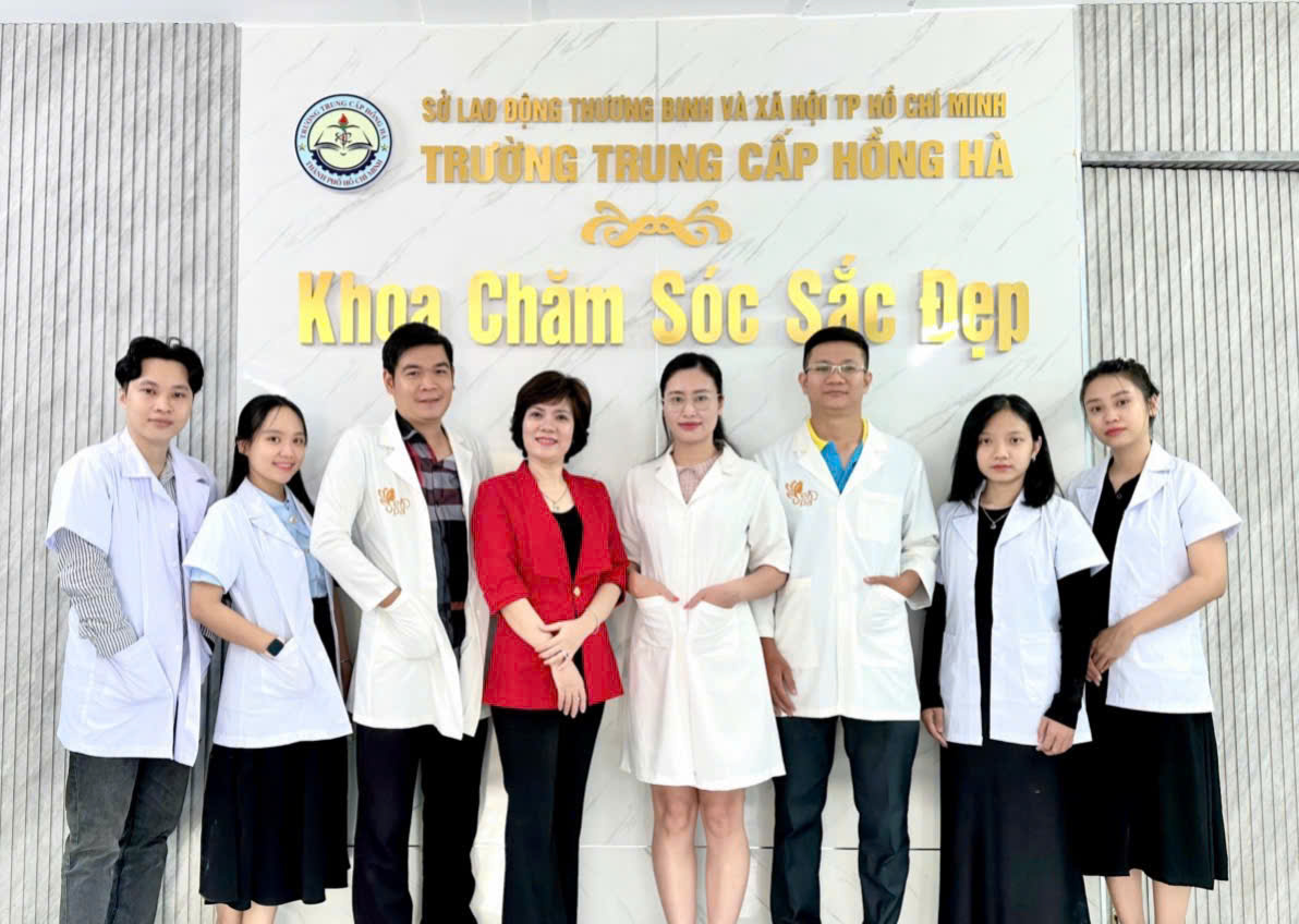 TUYỂN SINH KHÓA HỌC TRỞ THÀNH TRAINER NGÀNH SPA THẨM MỸ TRỊ LIỆU