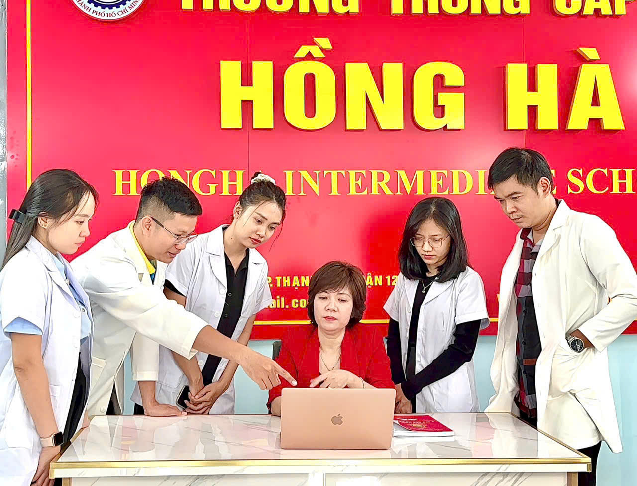 KHOA CHĂM SÓC SẮC ĐẸP - TRƯỜNG TRUNG CẤP HỒNG HÀ 